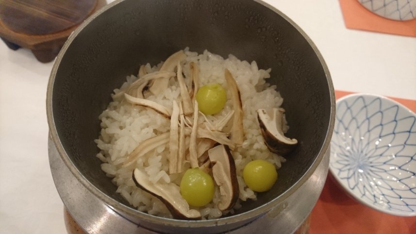 松茸の釜飯